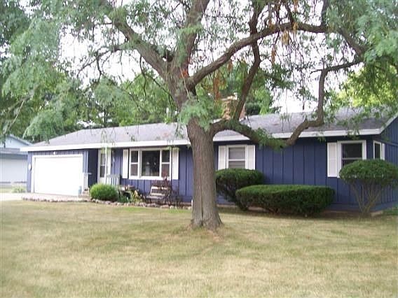 1st image of 108 E Hamblett St