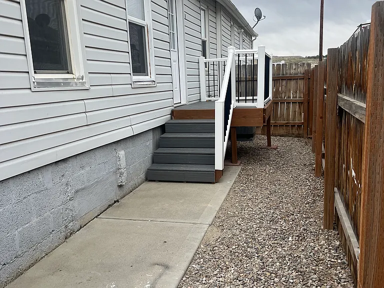1008 McCarty Ave — Photo 14
