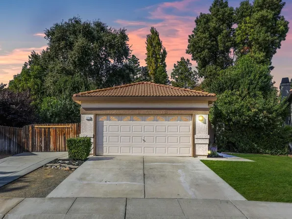 429 Falcon Dr, Woodland, CA 95695