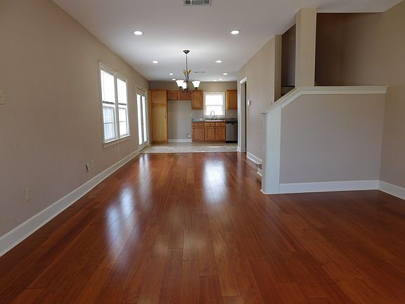 4th image of 4214 S Roman St