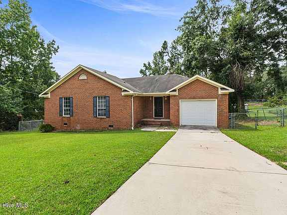 2nd image of 3009 Mabus Drive