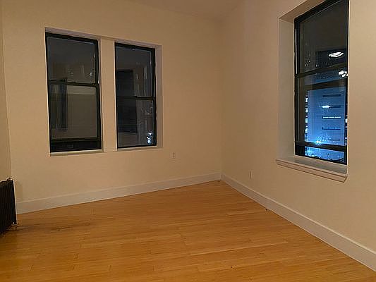 3rd image of 1090 St Nicholas Ave APT 61