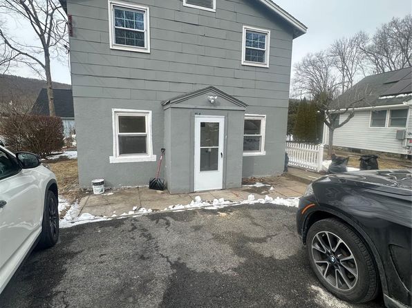 127 Lake Dr