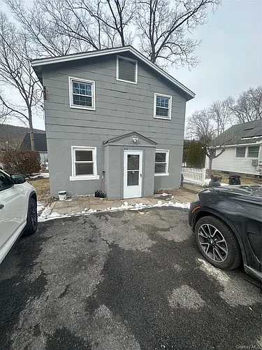 127 Lake Dr Photo 1