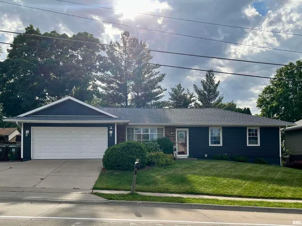 5612 Marquette St, Davenport, IA 52806
