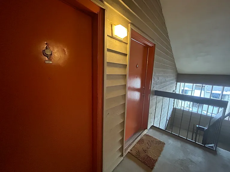 Princeton Circle West Apartments — Photo 14