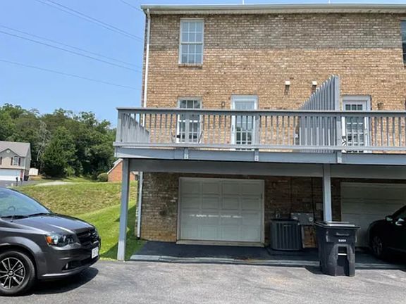 2nd image of 5516 Crestwood Dr #5516