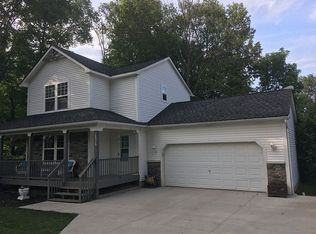 10515 Maple Rd, Hartland, MI 48353