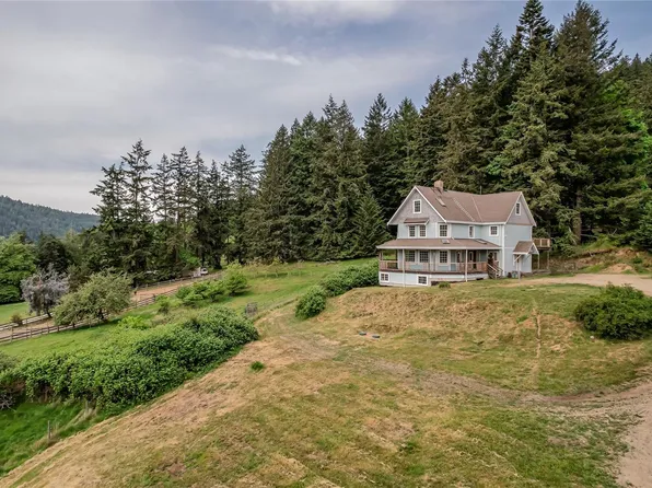 1832 Fulford Ganges Rd, Saltspring Island, BC V8K 2A5