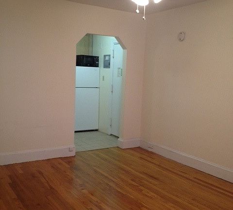 5th image of 66 W 85th St APT 1A