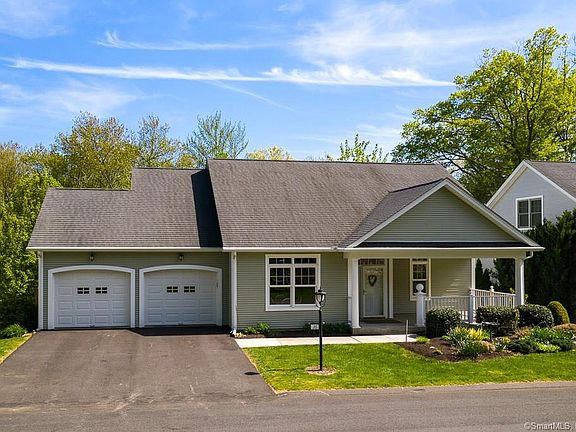 5th image of 16 Crystal Springs Dr #16