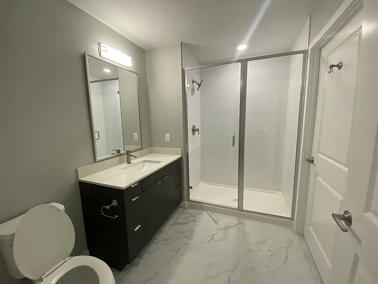 ONE501 — Photo 100
