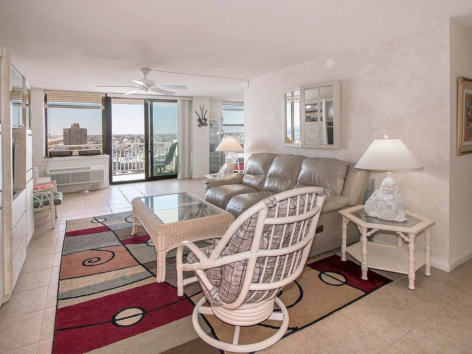 1 bed, 2.0 bath, 1104 sqft, $21,000 — Photo 2