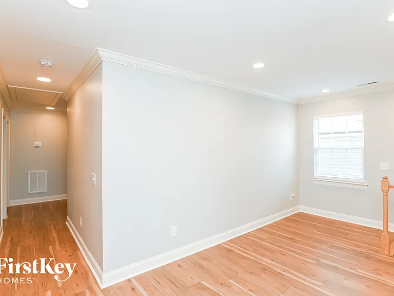 1246 Pless St NW — Photo 2