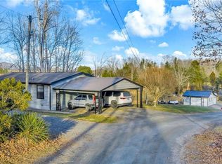 747 Nathans Creek School Rd, Crumpler, NC 28617