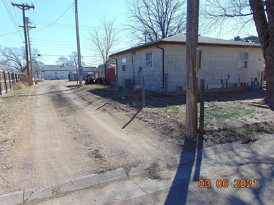 2nd image of 46 Coronado St