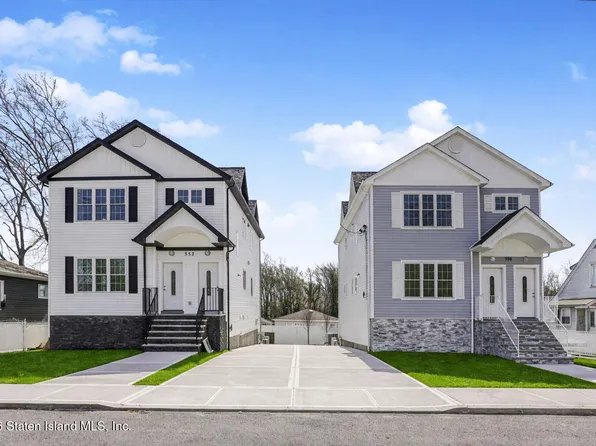 552 Drumgoole Rd E, Staten Island, NY 10312