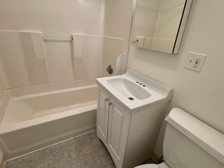 356 Somerville Ave — Photo 14