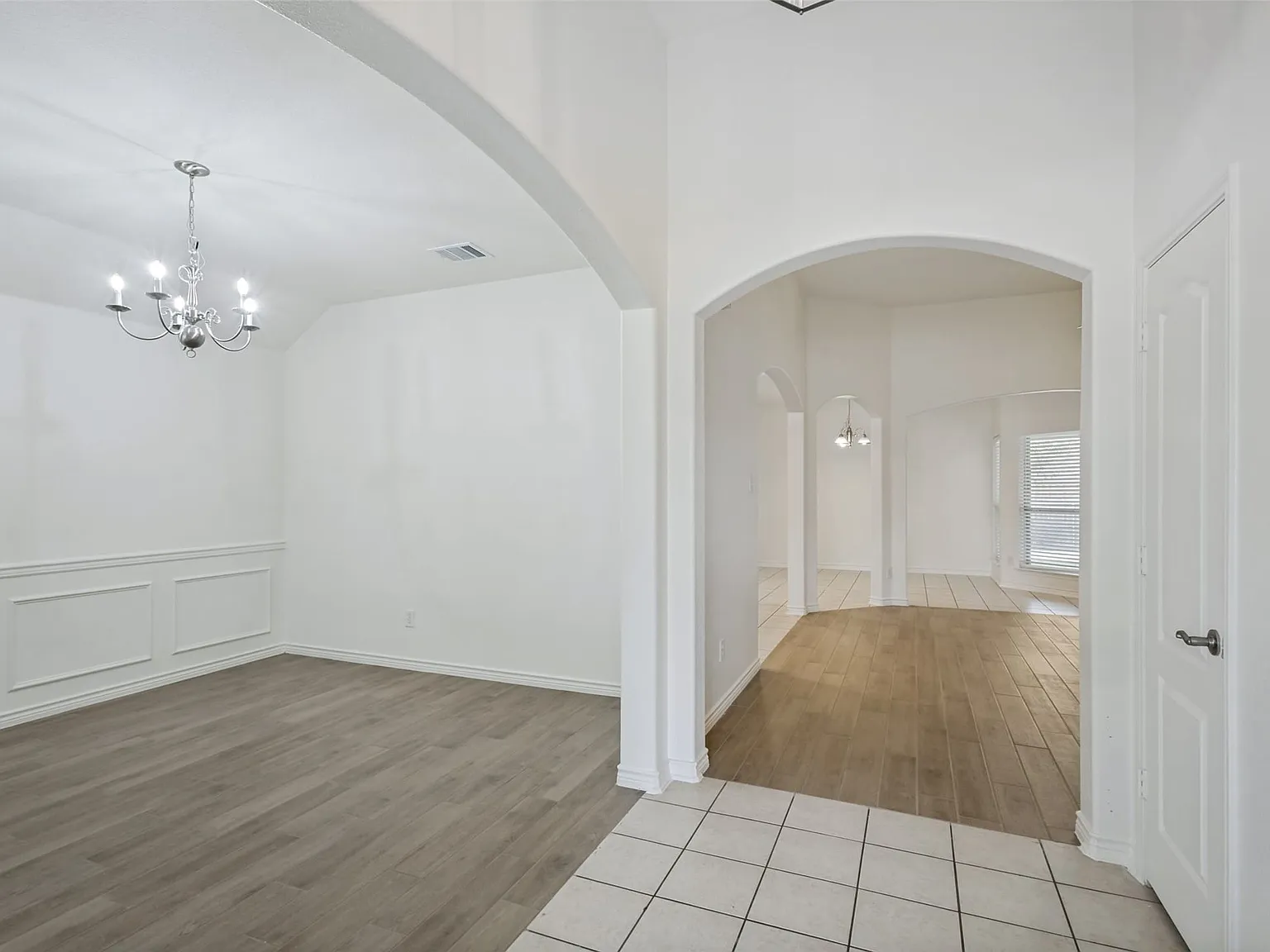 3 bed, 2.0 bath, 1886 sqft, $2,625 — Photo 3