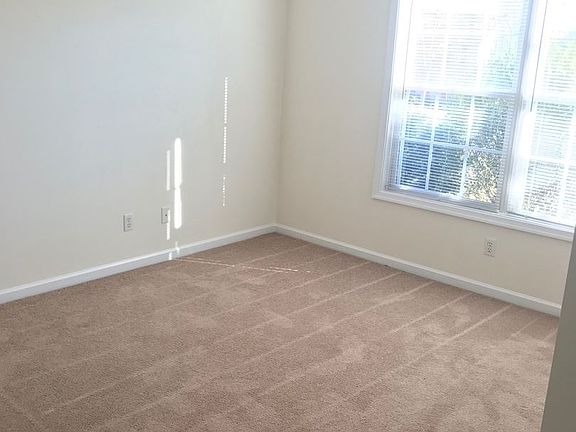 5th image of 104 Willard Way