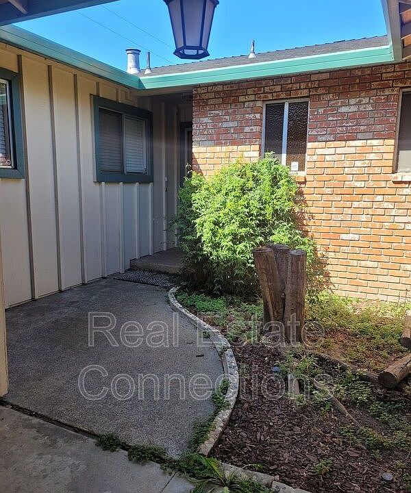 1st image of 2475 Kennedy Ave