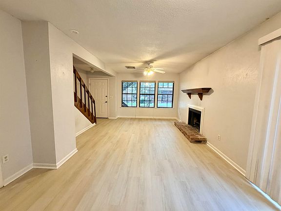 5th image of 782 Timberway Ct
