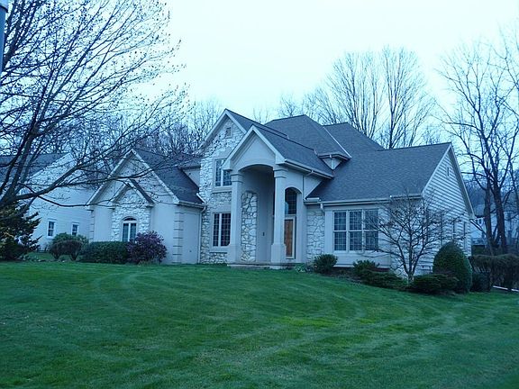 3rd image of 1060 Sunwood Ln