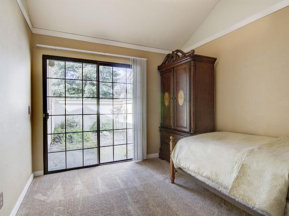 5th image of 7546 Creekridge Ln