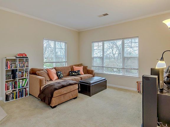 4th image of 1818 Moore Blvd APT 226