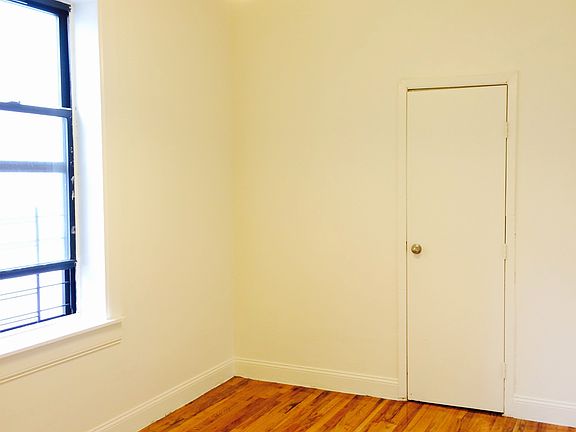 5th image of 2114 Caton Ave APT 5c
