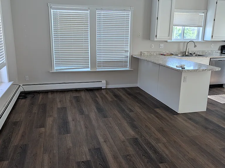 104 E Mill St #502 — Photo 7