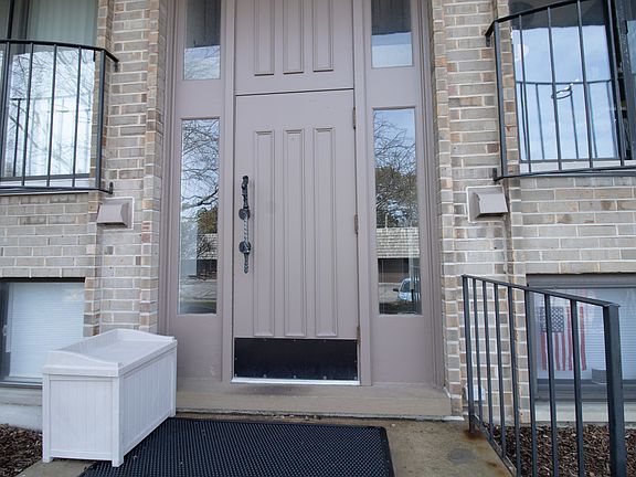 2nd image of 1706 Northfield Sq APT D