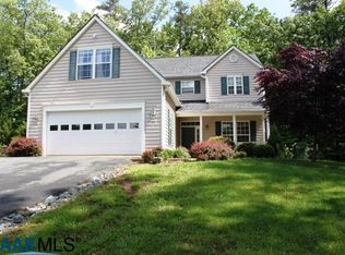1121 Foxvale Ln, Charlottesville, VA 22902