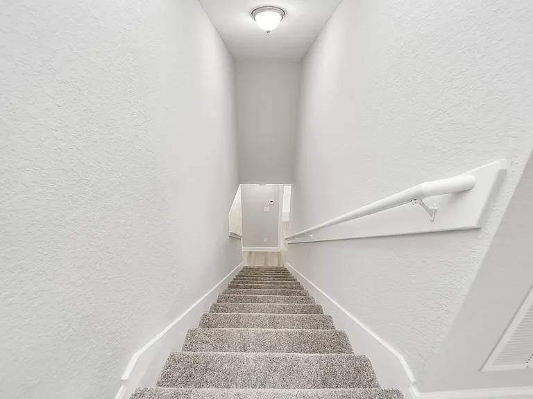 19618 Beachy Ct — Photo 26