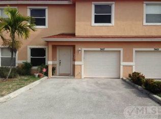 7467 Tam Oshanter Blvd, North Lauderdale, FL 33068