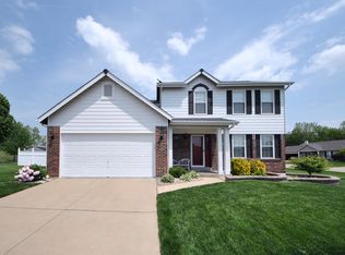 645 Autumn Oaks Dr, Saint Peters, MO 63376