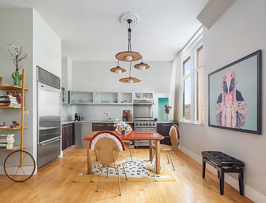 Sold by Compass | media 26