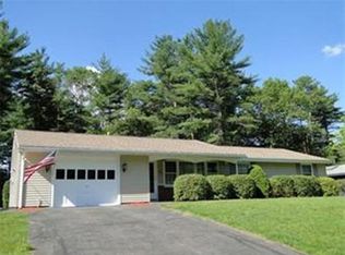 32 Howe St, Ipswich, MA 01938