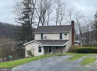 421 Hill St, Everett, PA 15537