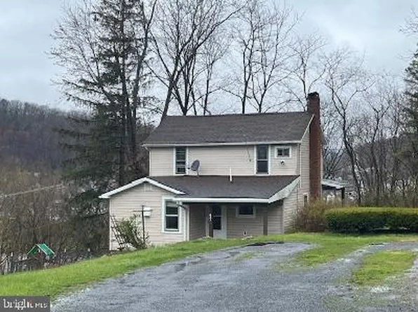 421 Hill St, Everett, PA 15537