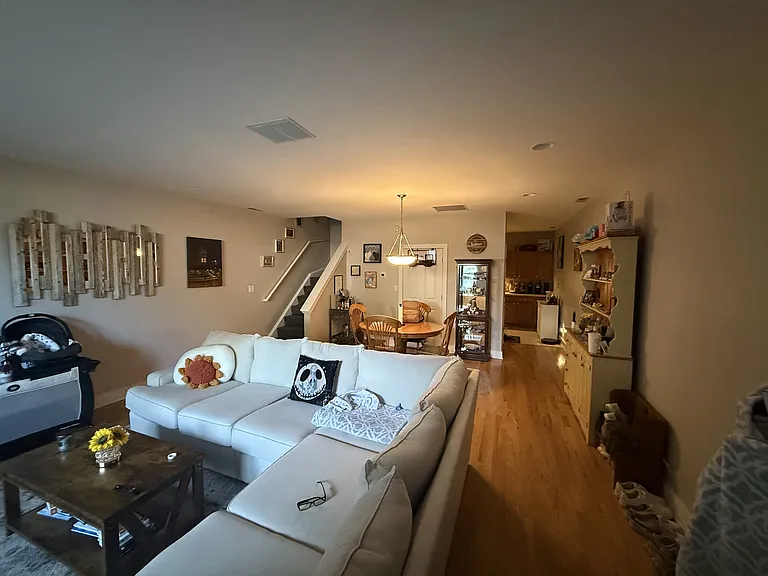105 E 11th St #109 — Photo 7