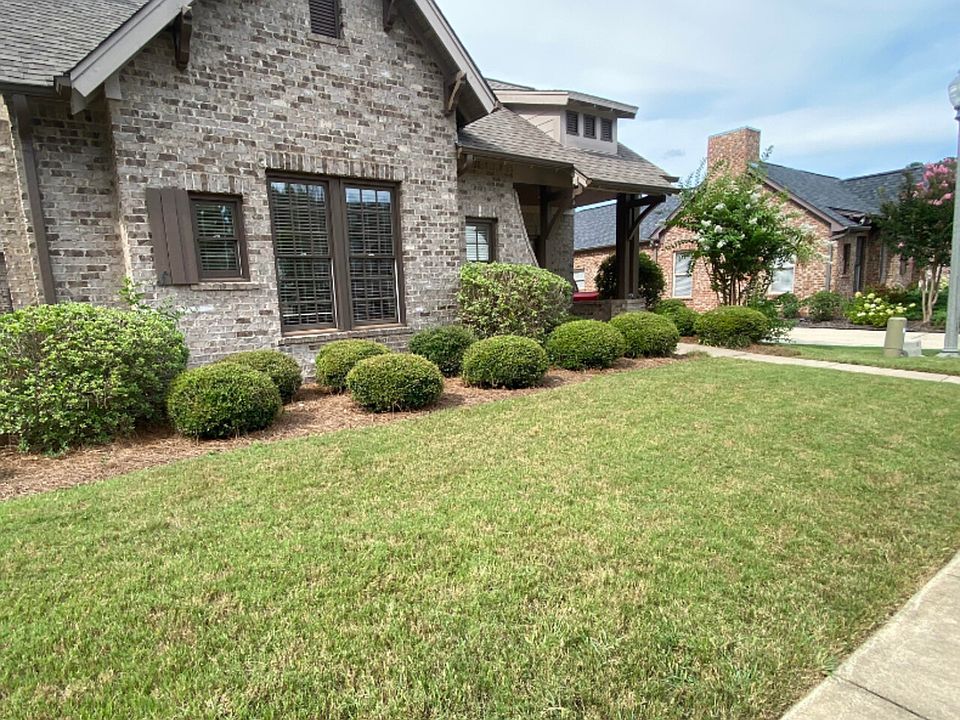 2nd image of 3900 Bibury Cir