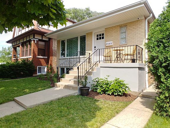 3rd image of 5523 N Newland Ave