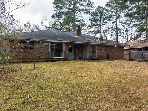 2nd image of 1033 Woodshire Cir