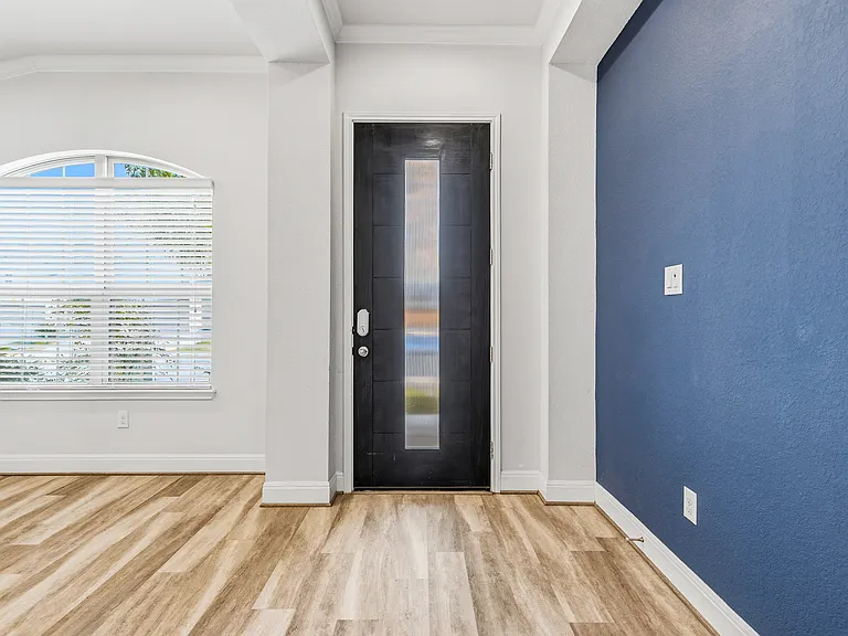 Open Office area on Left