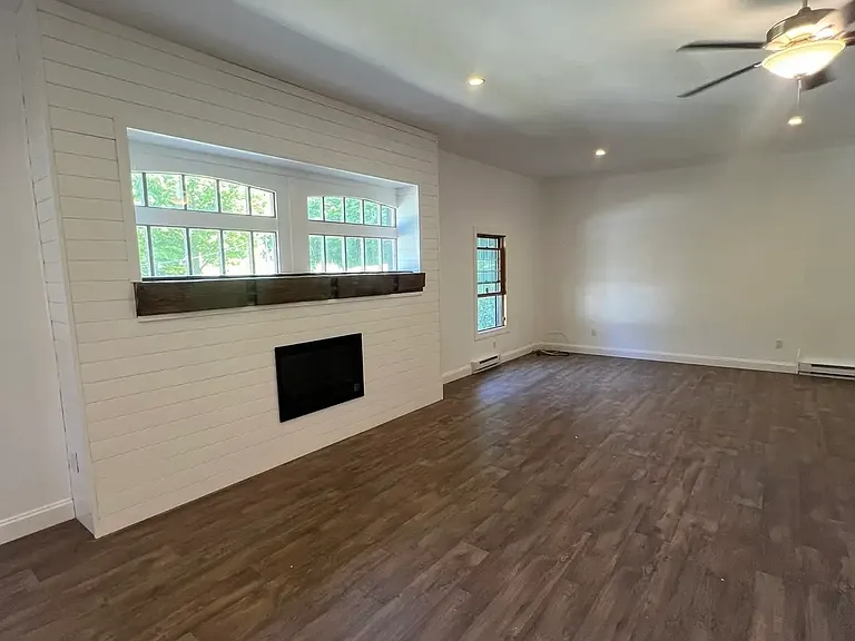 5700 Gulf Rd — Photo 10