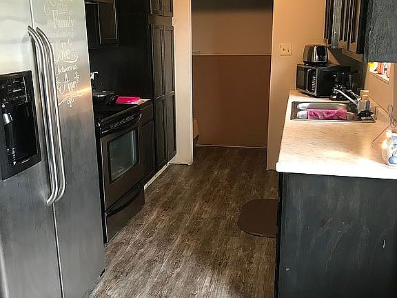 2nd image of 3153 Sherwood Dr