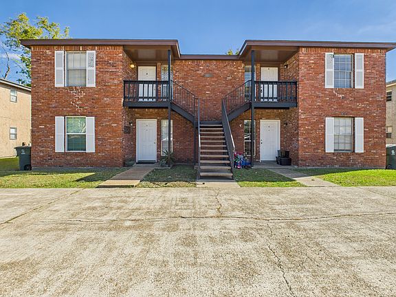 2nd image of 2902 Prairie Flower Cir