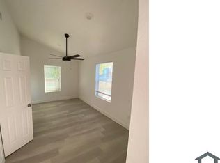 645 Kimbrough St, White Settlement, TX 76108