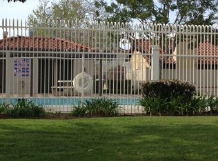 179 Mistletoe Dr, Corona, CA 92879